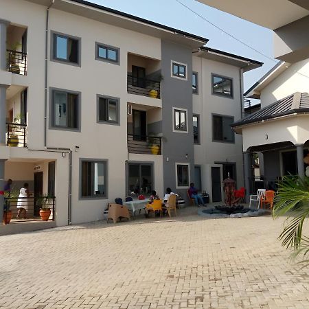 Queen'S Hill Lodge Gbawe Esterno foto