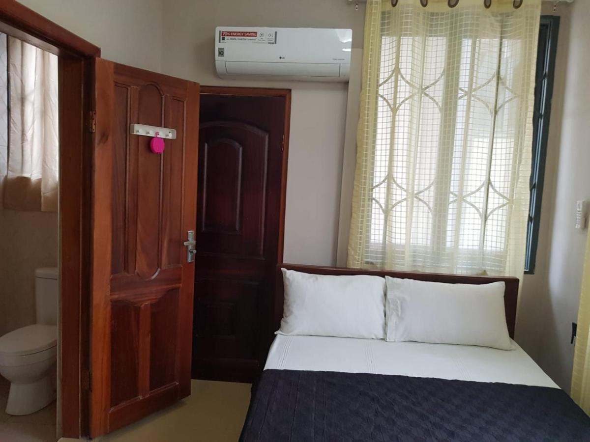 Queen'S Hill Lodge Gbawe Esterno foto