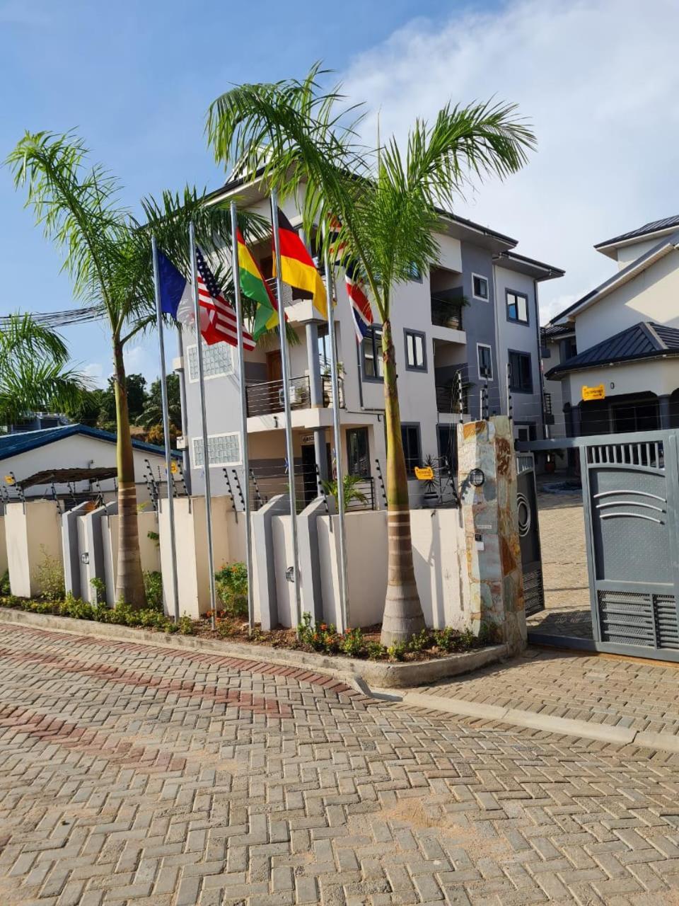 Queen'S Hill Lodge Gbawe Esterno foto